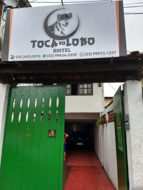 Hostel Toca do Lobo