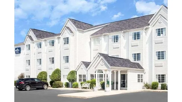 Microtel Inn & Suites by Wyndham London