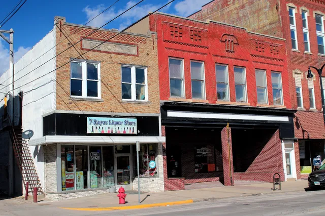 7 Rayos Liquor Store