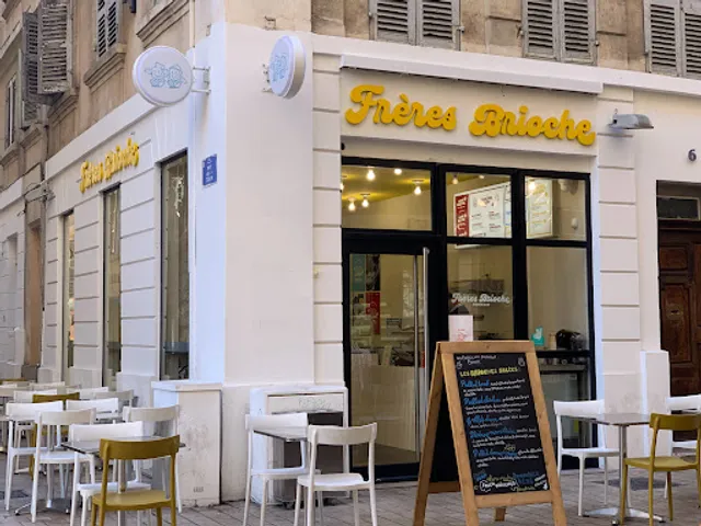 Frères Brioche Opéra