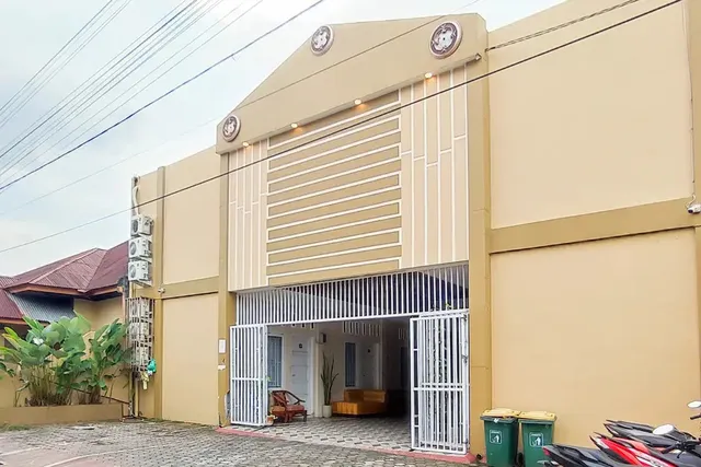 RedDoorz Syariah @ Khalifi Guest House Padang