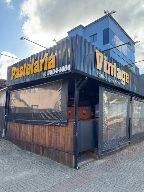 Vintage Pastéis Gourmet