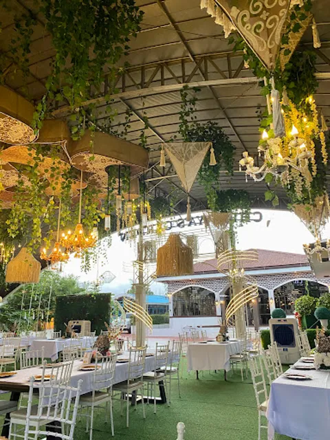 Ishiaya's Garden Bistro