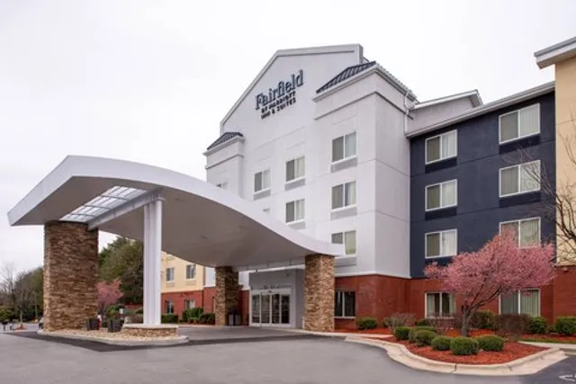 Fairfield by Marriott Inn & Suites Greensboro Wendover