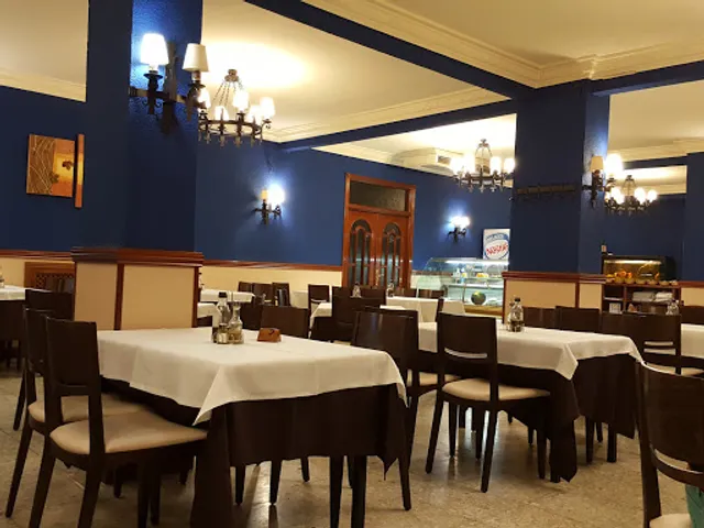 Hostal Restaurante El Cazador
