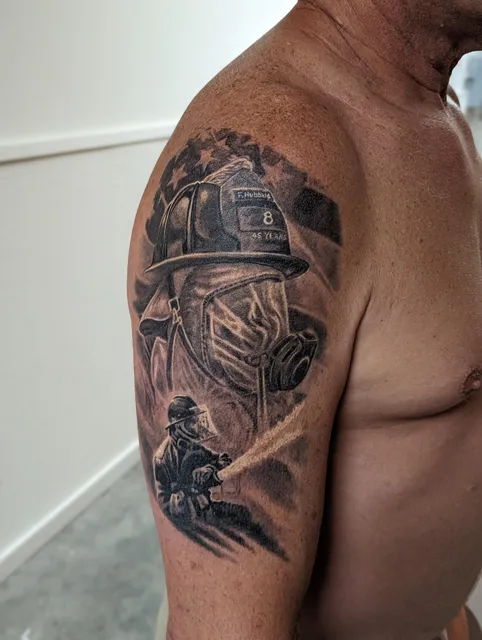 Sarenity Tattoo & Body Piercing