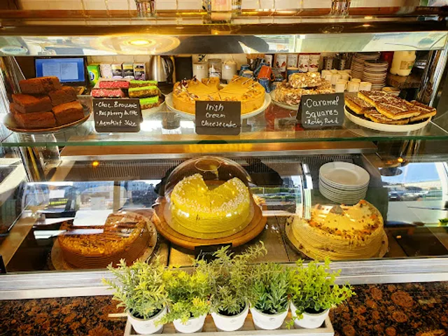 Bienvenidos Café and Restaurant