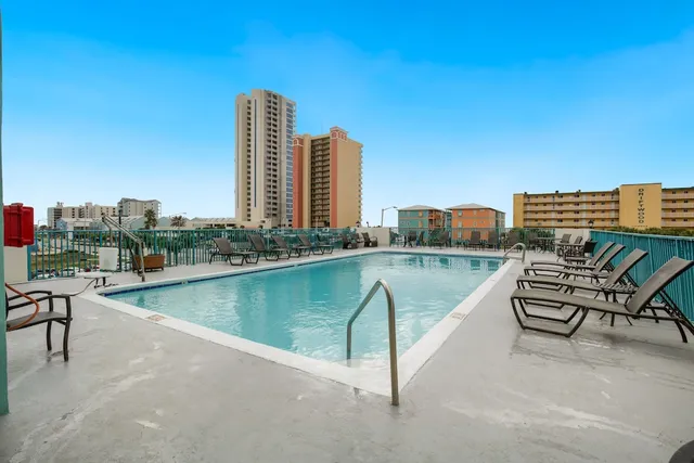 Beachside Resort Hotel