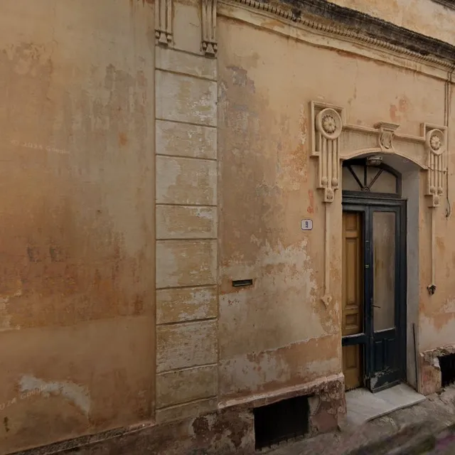 "Le Servite" Holiday Home