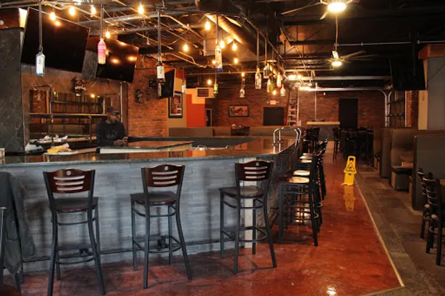 Woodward Ave. Bar & Grille