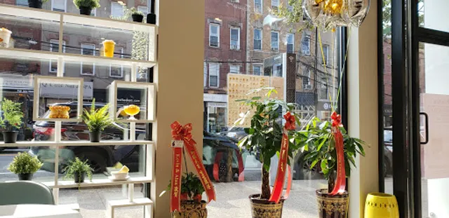 Mango Mango Dessert - Long Island City