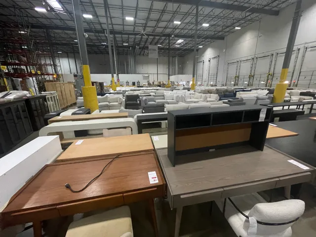 Crate & Barrel Warehouse