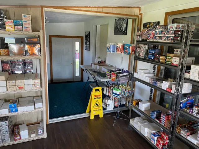 Hanson's Sports and Collectibles LLC