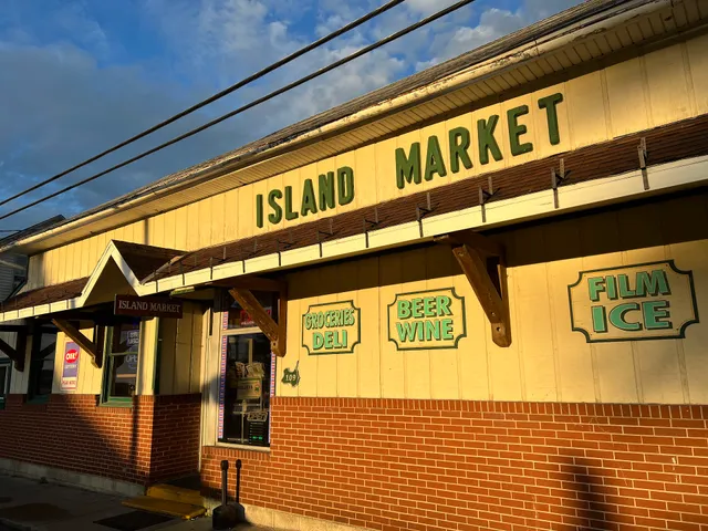 Island Market