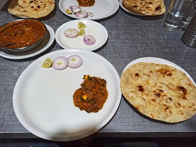 Hotel Raghvendra Pure Veg