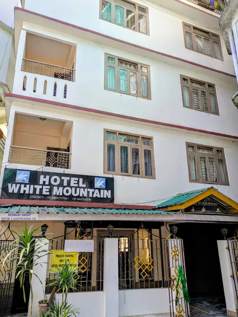 Hotel White Mountain
