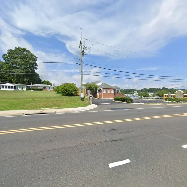 Captain's Quarters Shopping Center