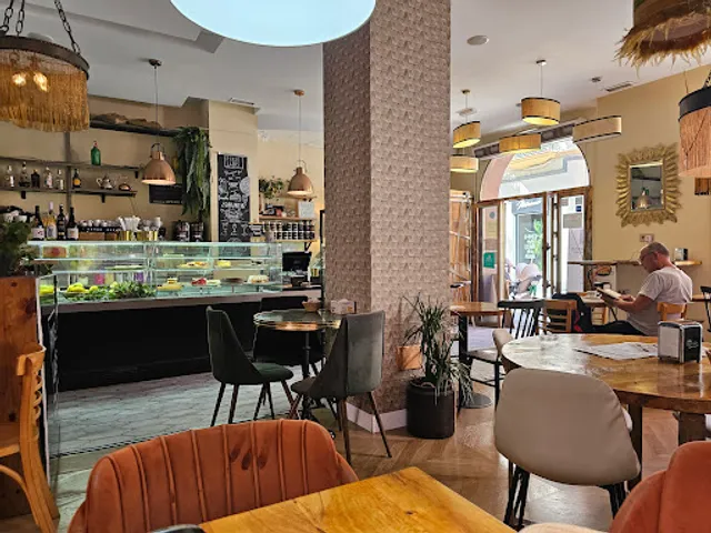 COFFEE & BRUNCH PIKISLABIS | SEVILLA