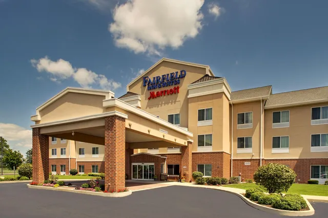Fairfield by Marriott Inn & Suites Ottawa Starved Rock Area