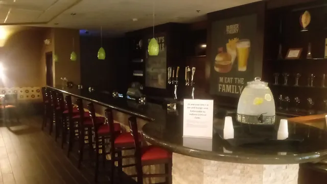 Burger Theory - Holiday Inn Bloomington