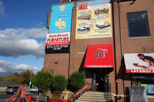 Family Discount Furniture Store