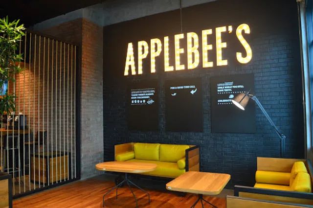 Applebee's - American Grill + Bar