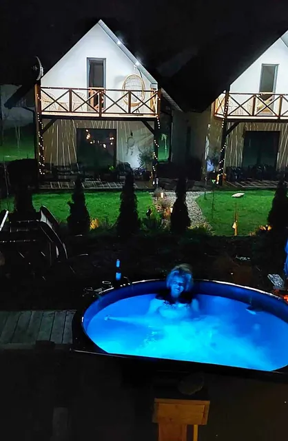 Domki pod lasem z jacuzzi i kominkiem Ochotnica Dolna