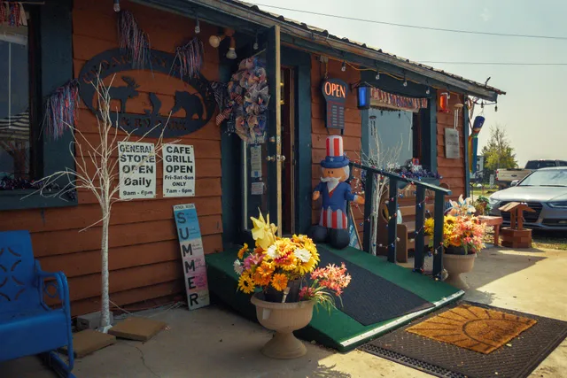 The Cafe at Cedar Bay