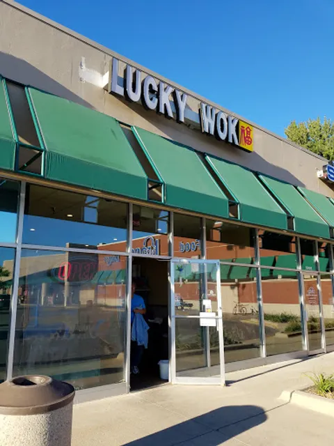 Lucky Wok