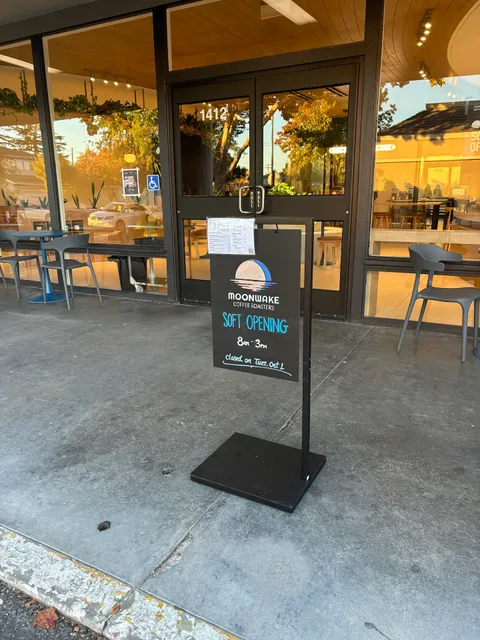 Moonwake Coffee Roasters