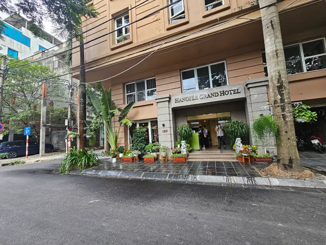 Le Grand Hotel Hanoi
