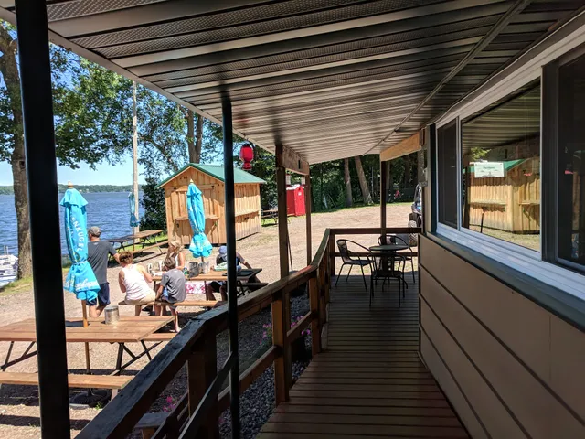 Sportsman's Lodge Bar & Grill LLC