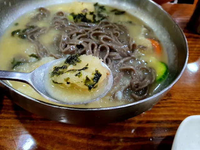 봉평 옹심이 메밀칼국수