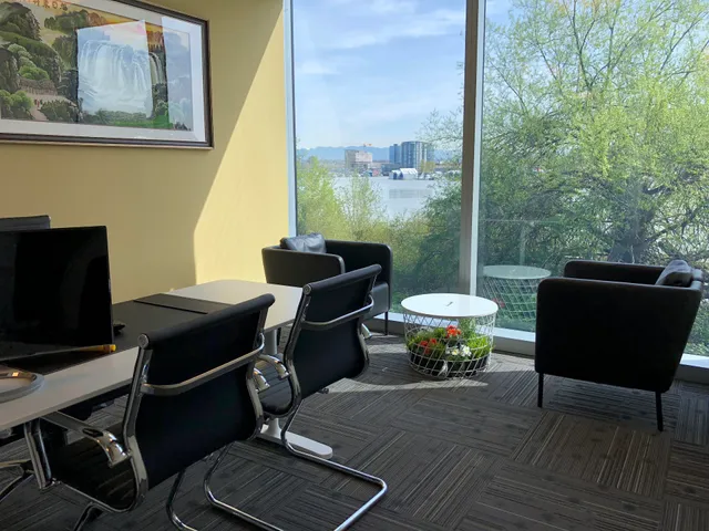 飞跃国际移民公司