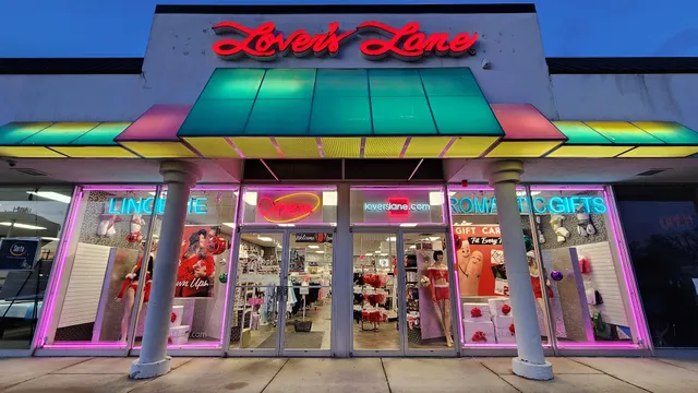 Lover's Lane - Downers Grove