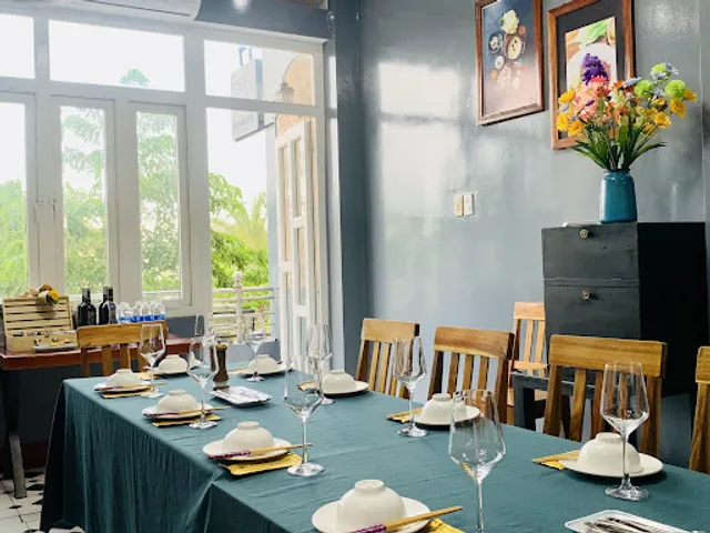 Nhà Hàng Âu Việt 86 Quy Nhơn