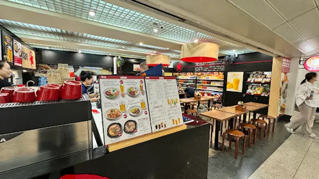 Star Café - SGN Intl Dept Gate 20