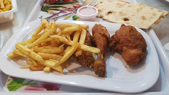 Rahnamaei Fried Chickenmahhad
