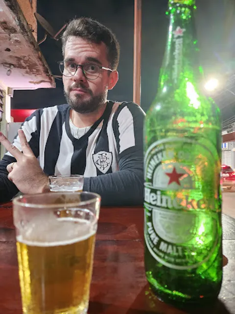 Petisqueira Black or White