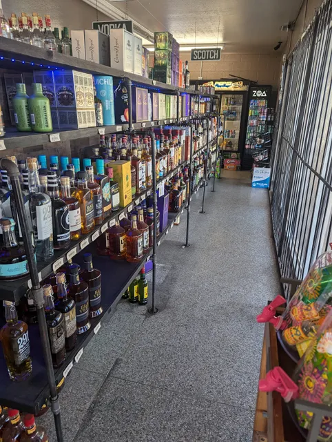 Two Natives Liquor and Vapes