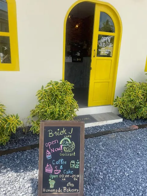 Brick J Cafe - we're all family.