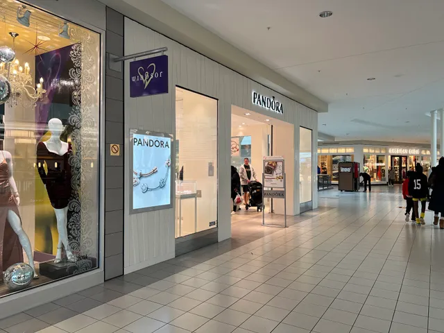 PANDORA Jewelry