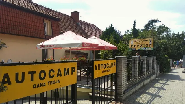 Pension-Camp Dana Troja