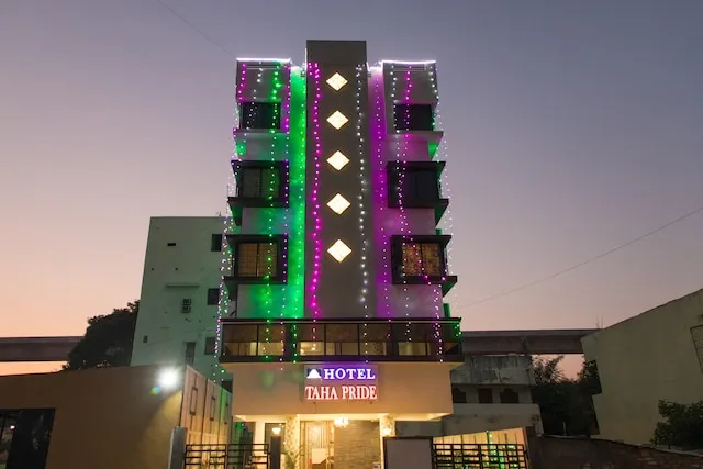 OYO 10254 Hotel Taha Pride