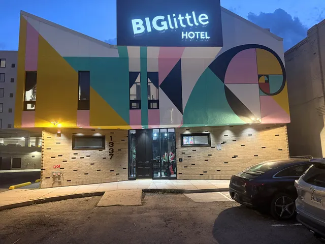 BIG little Hotel