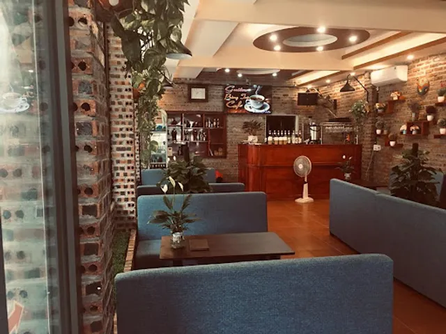 Tam Coc Moonlight Coffee & Bread