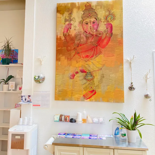 Glow Yoga & Wellness