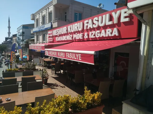 Esaslı Şef Meşhur Kuru Fasulye Karadeniz Pide & Izgara