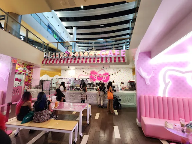 Hello Kitty Cafe