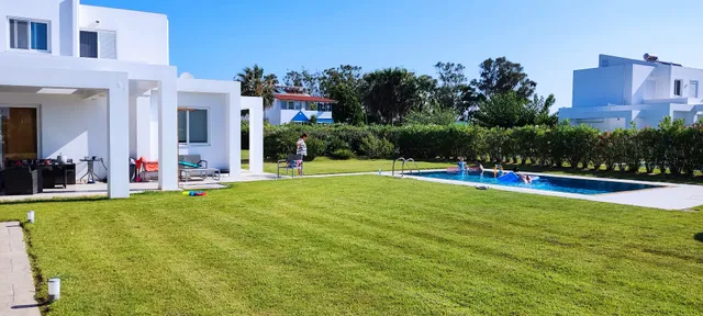 VILLAS FOR RENT KYLLINI - GREEK VILLAS JUSTINE